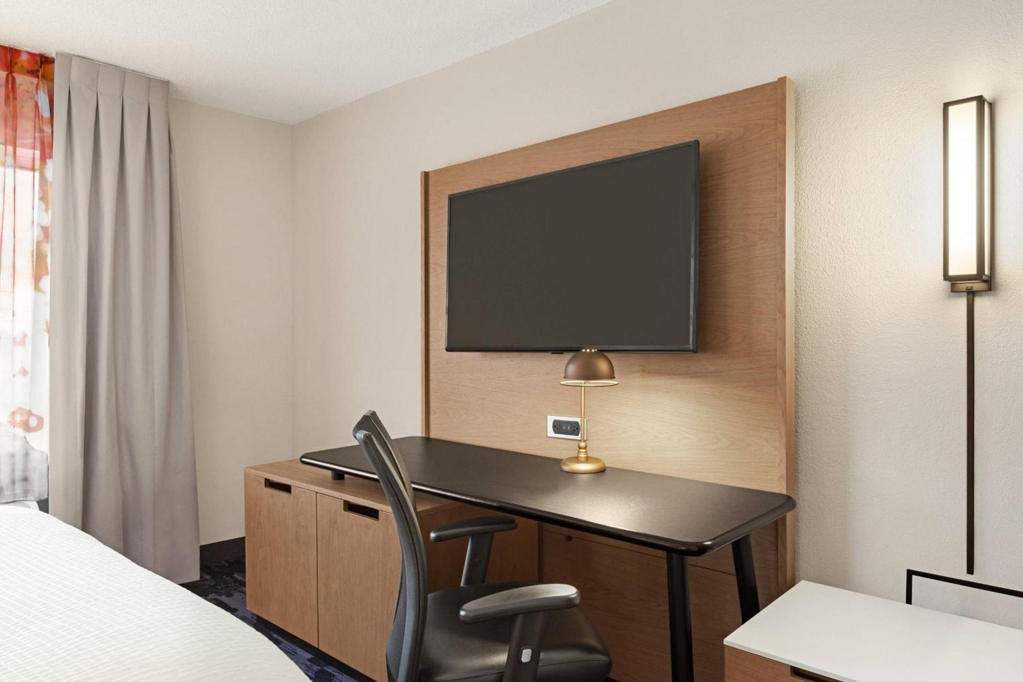Fairfield Inn By Marriott Warren Niles Exteriör bild