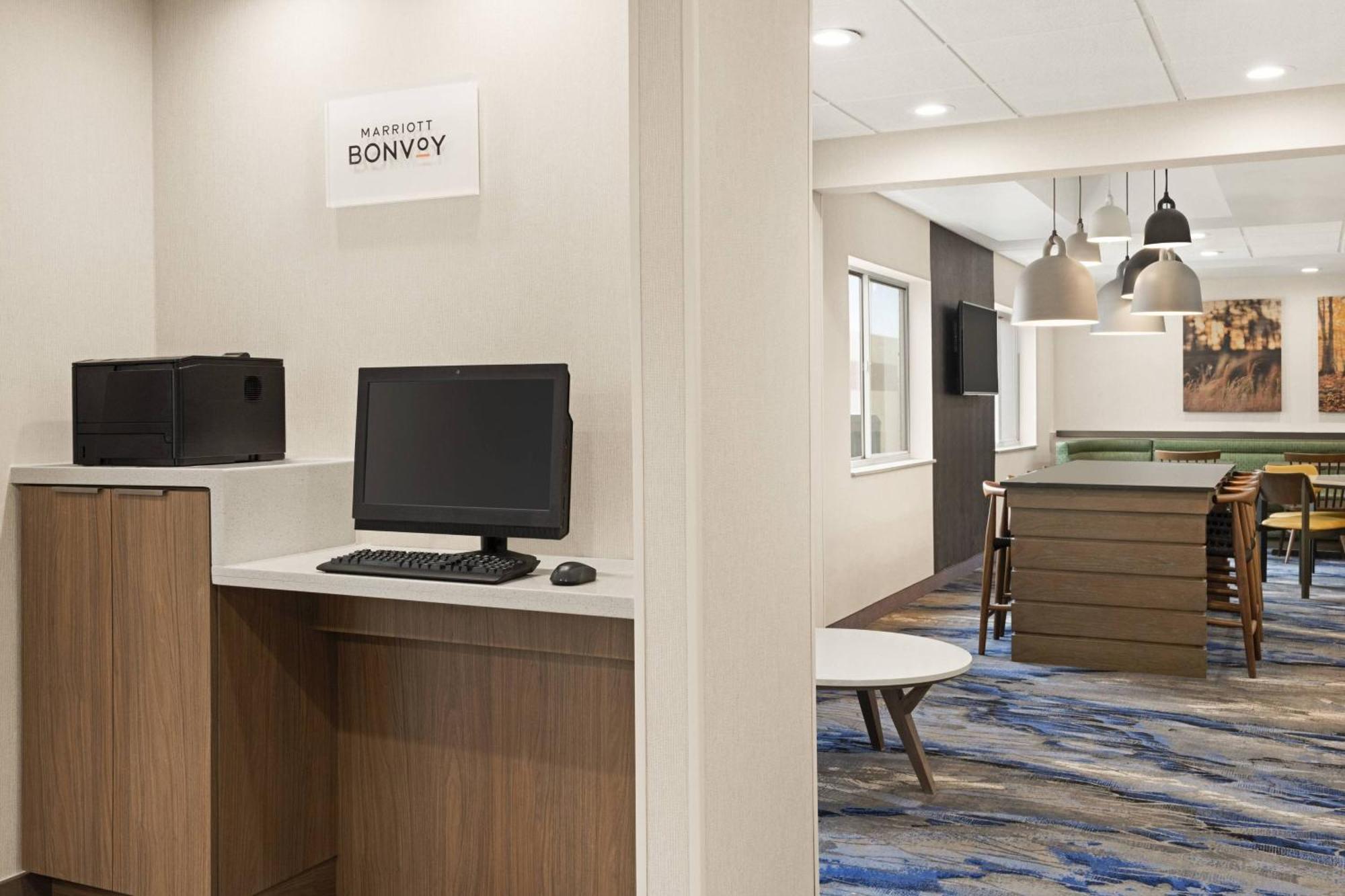 Fairfield Inn By Marriott Warren Niles Exteriör bild