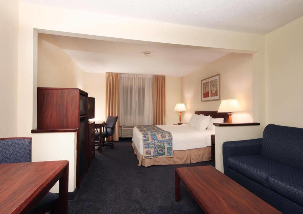 Fairfield Inn By Marriott Warren Niles Rum bild
