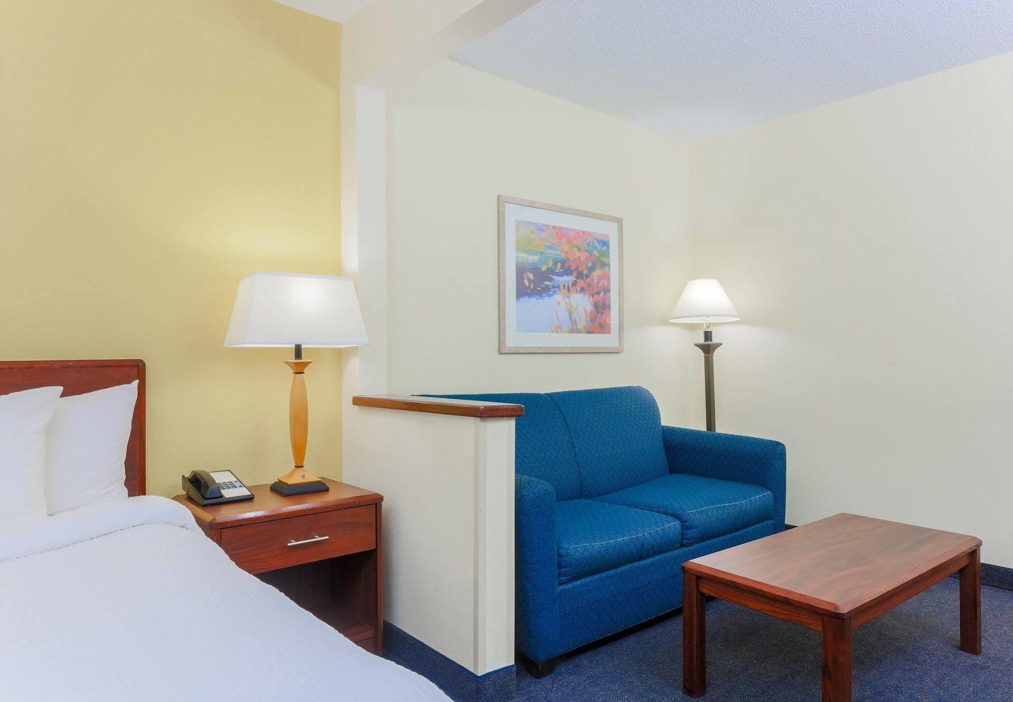 Fairfield Inn By Marriott Warren Niles Exteriör bild